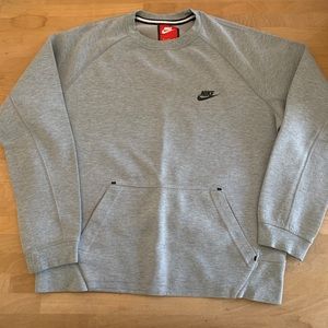 Nike Tech Crew Sweater